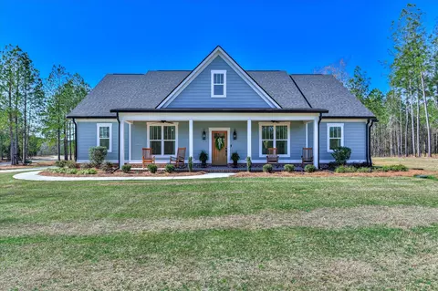 1630 Long Cove Dr, Lincolnton, GA 30817