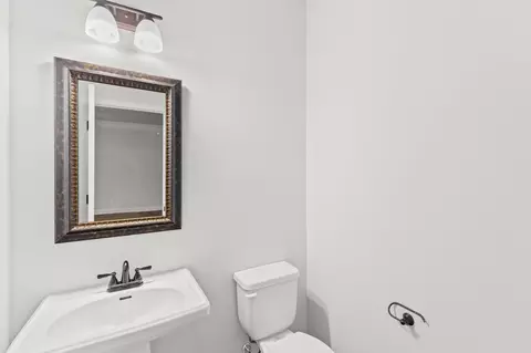Bath - 4026 Cottingham Way, Augusta, GA 30909 photo 1 of 4