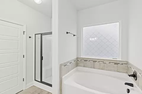 Bath - 4026 Cottingham Way, Augusta, GA 30909 photo 3 of 4