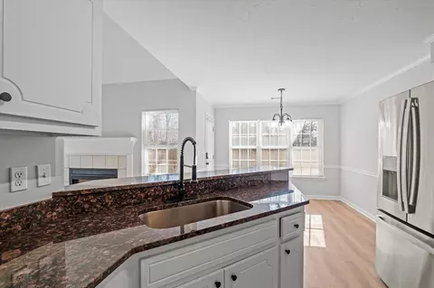 Kitchen - 4074 Quinn Dr, Evans, GA 30809 photo 2 of 4
