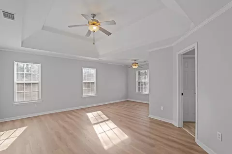 Living - 4074 Quinn Dr, Evans, GA 30809 photo 4 of 5