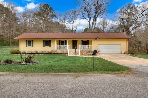 206 Peachtree St, Mccormick, SC 29835