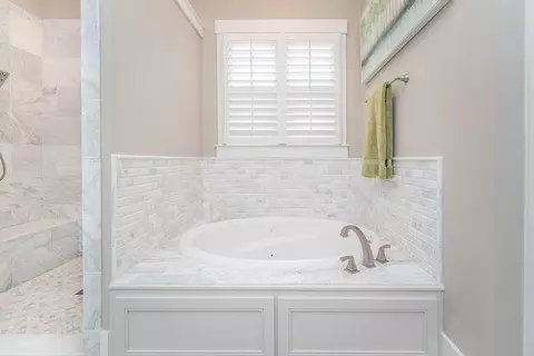 Bath - 753 Marsh Point Rd, Evans, GA 30809 photo 6 of 16