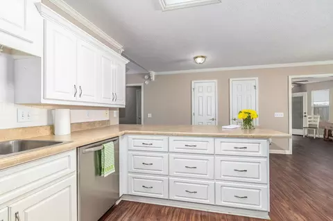 Kitchen - 456 Connemara Trl, Evans, GA 30809 photo 4 of 4