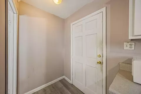 Entry Way - 481 Boy Scout Rd, Augusta, GA 30909 photo 5 of 6