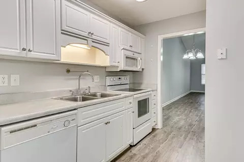 Kitchen - 702 Creekside Dr, Evans, GA 30809 photo 7 of 7