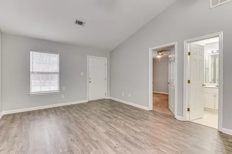 Living - 702 Creekside Dr, Evans, GA 30809 photo 1 of 6