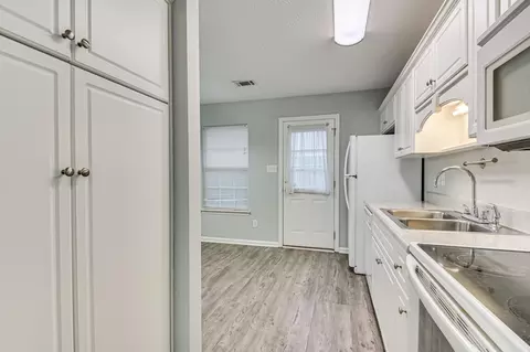 Kitchen - 702 Creekside Dr, Evans, GA 30809 photo 2 of 7