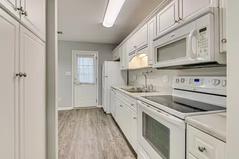 Kitchen - 702 Creekside Dr, Evans, GA 30809 photo 1 of 7