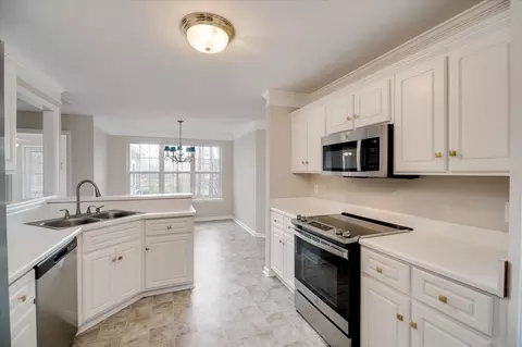 Kitchen - 4097 Eagle Nest Dr, Evans, GA 30809 photo 2 of 3