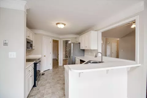 Kitchen - 4097 Eagle Nest Dr, Evans, GA 30809 photo 1 of 3