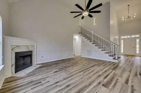 Living - 839 Prairie Ln, Evans, GA 30809 photo 3 of 8