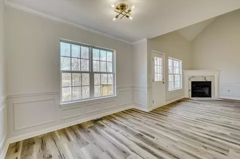 Living - 839 Prairie Ln, Evans, GA 30809 photo 5 of 8