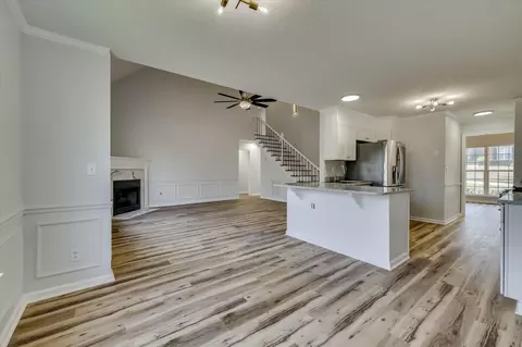 Living - 839 Prairie Ln, Evans, GA 30809 photo 6 of 8