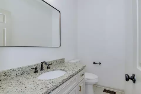 Bath - 934 Deercrest Cir, Evans, GA 30809 photo 1 of 7