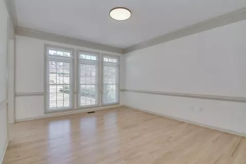 Living - 934 Deercrest Cir, Evans, GA 30809 photo 7 of 9