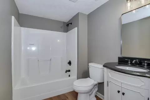 Bath - 934 Deercrest Cir, Evans, GA 30809 photo 7 of 7