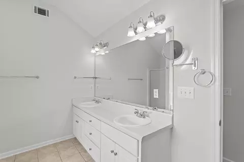 Bath - 705 Cannock Loop, Grovetown, GA 30813 photo 2 of 6