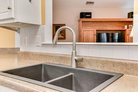 Kitchen - 910 Sawbuck Way, Evans, GA 30809 photo 8 of 8