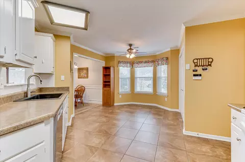 Kitchen - 910 Sawbuck Way, Evans, GA 30809 photo 5 of 8
