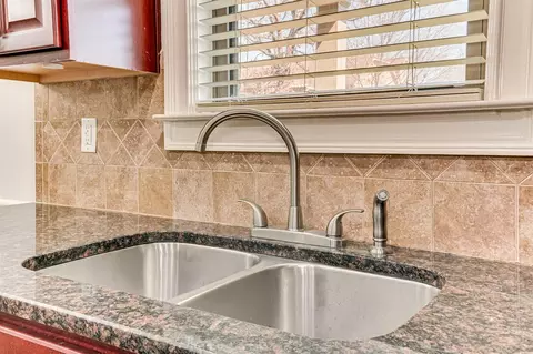 Kitchen - 2422 Sunflower Dr, Evans, GA 30809 photo 4 of 5