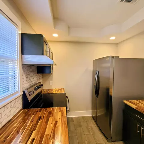 Kitchen - 1004 Kent St, Augusta, GA 30901 photo 4 of 5