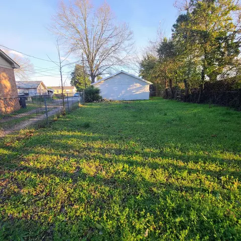 Exterior - 1004 Kent St, Augusta, GA 30901 photo 18 of 19