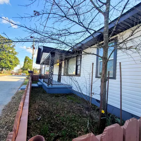 Exterior - 1004 Kent St, Augusta, GA 30901 photo 16 of 19