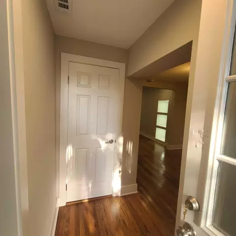 Entry Way - 1004 Kent St, Augusta, GA 30901 photo 3 of 5