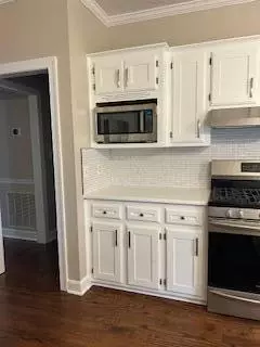 Kitchen - 433 Cambridge Cir, Augusta, GA 30909 photo 2 of 9