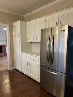Kitchen - 433 Cambridge Cir, Augusta, GA 30909 photo 6 of 9