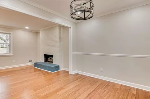 Living - 817 Mitchell St, Augusta, GA 30907 photo 5 of 6