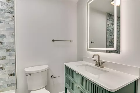 Bath - 817 Mitchell St, Augusta, GA 30907 photo 1 of 2