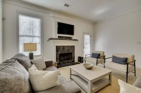 Living - 217 Dixon Ct, Evans, GA 30809 photo 6 of 8