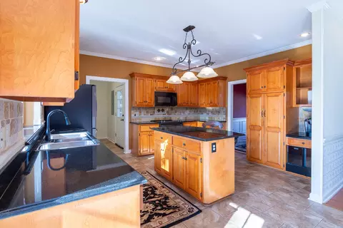 Kitchen - 4890 Rolling Hill Rd, Evans, GA 30809 photo 1 of 4