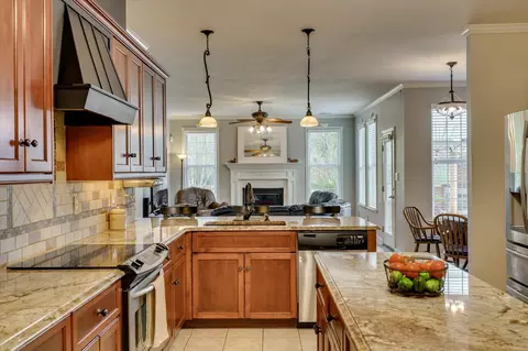 Kitchen - 715 Avrett Cir, Evans, GA 30809 photo 8 of 8