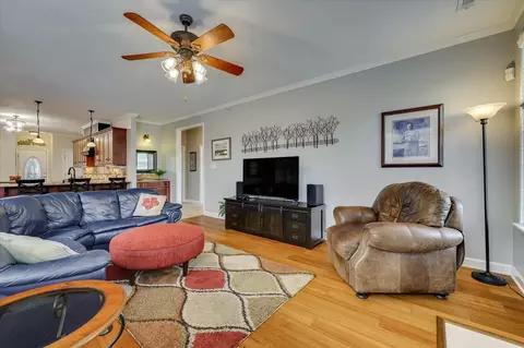 Living - 715 Avrett Cir, Evans, GA 30809 photo 8 of 8