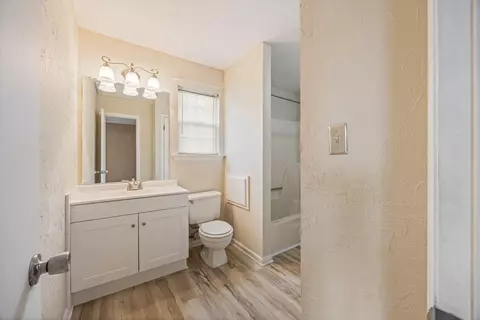 Bath - 634 Kemper Dr, Evans, GA 30809 photo 3 of 4