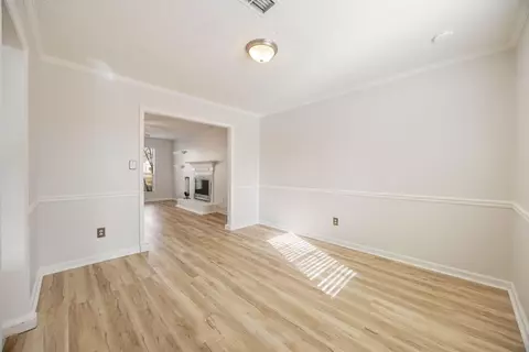 Living - 634 Kemper Dr, Evans, GA 30809 photo 4 of 4