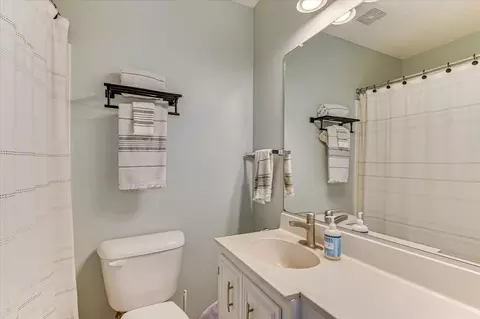 Bath - 2126 Turtle Ct, Augusta, GA 30907 photo 1 of 2