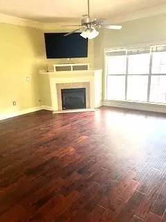 Living - 401 Sandleton Way, Evans, GA 30809 photo 2 of 3