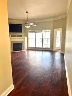 Living - 401 Sandleton Way, Evans, GA 30809 photo 1 of 3