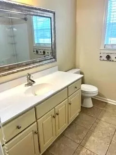 Bath - 401 Sandleton Way, Evans, GA 30809 photo 4 of 5