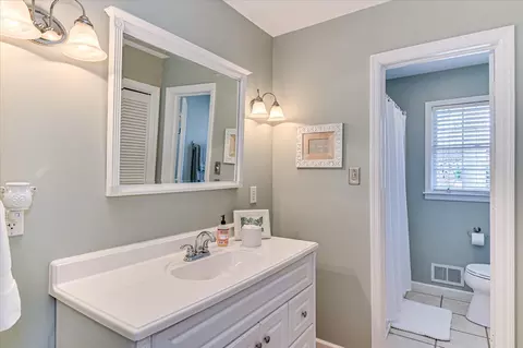 Bath - 3014 Walton Way, Augusta, GA 30909 photo 2 of 2
