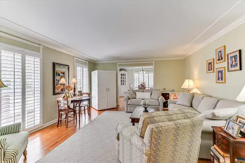 Living - 3014 Walton Way, Augusta, GA 30909 photo 4 of 5