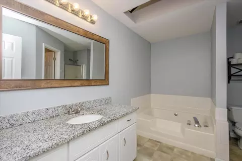 Bath - 3033 Mabus Dr, Augusta, GA 30909 photo 1 of 7