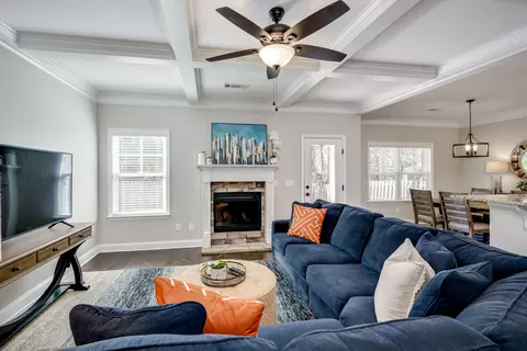 Living - 218 Ryan Ln, Evans, GA 30809 photo 1 of 2