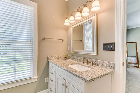 Bath - 2114 Carnes Pl, Augusta, GA 30904 photo 3 of 5