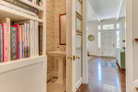 Entry Way - 2114 Carnes Pl, Augusta, GA 30904 photo 5 of 6