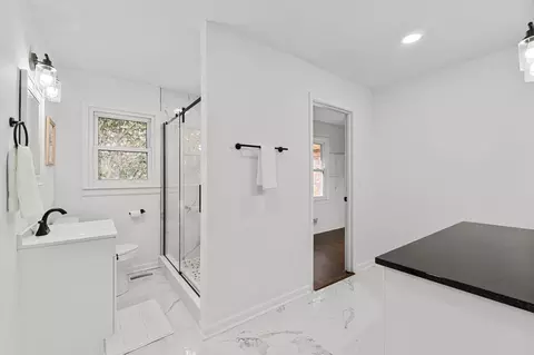 Bath - 743 Lancaster Rd, Augusta, GA 30909 photo 4 of 6